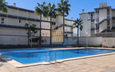 A penthouse with a spacious terrace and lovely views of the sea, the mountains and Altea.